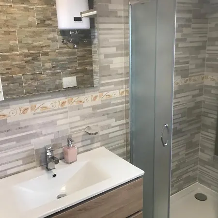 Krupic アパート オパティヤ